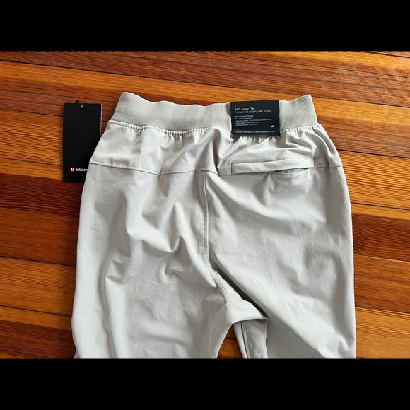 COPY - Lululemon ABC jogger tall - Picture 4 of 8